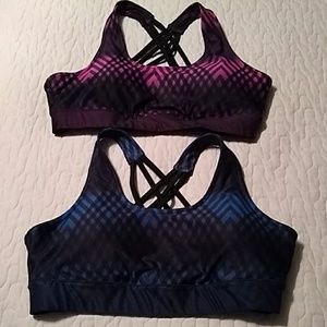 2 sports bras